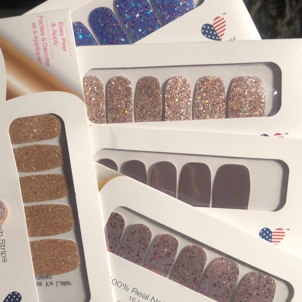 NEW Set of 5 Color Street Nails
